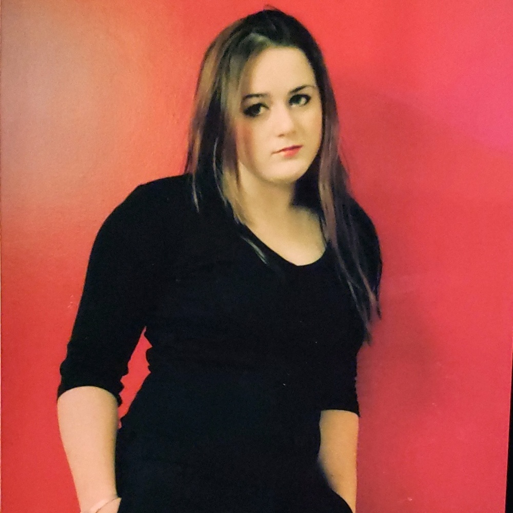 Meet your Posher, Dana